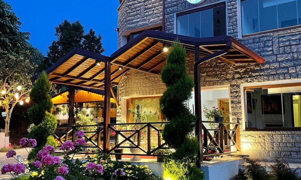 Doğa İçinde Huzurlu Bir Tatil Deneyimi: Kartepe Köşkü